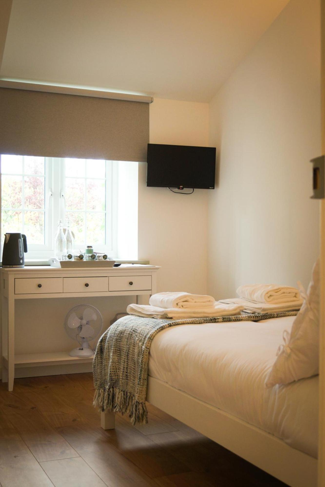 Lemon Tree Rooms - Newly Refurbished Coastal Stay Swyre المظهر الخارجي الصورة