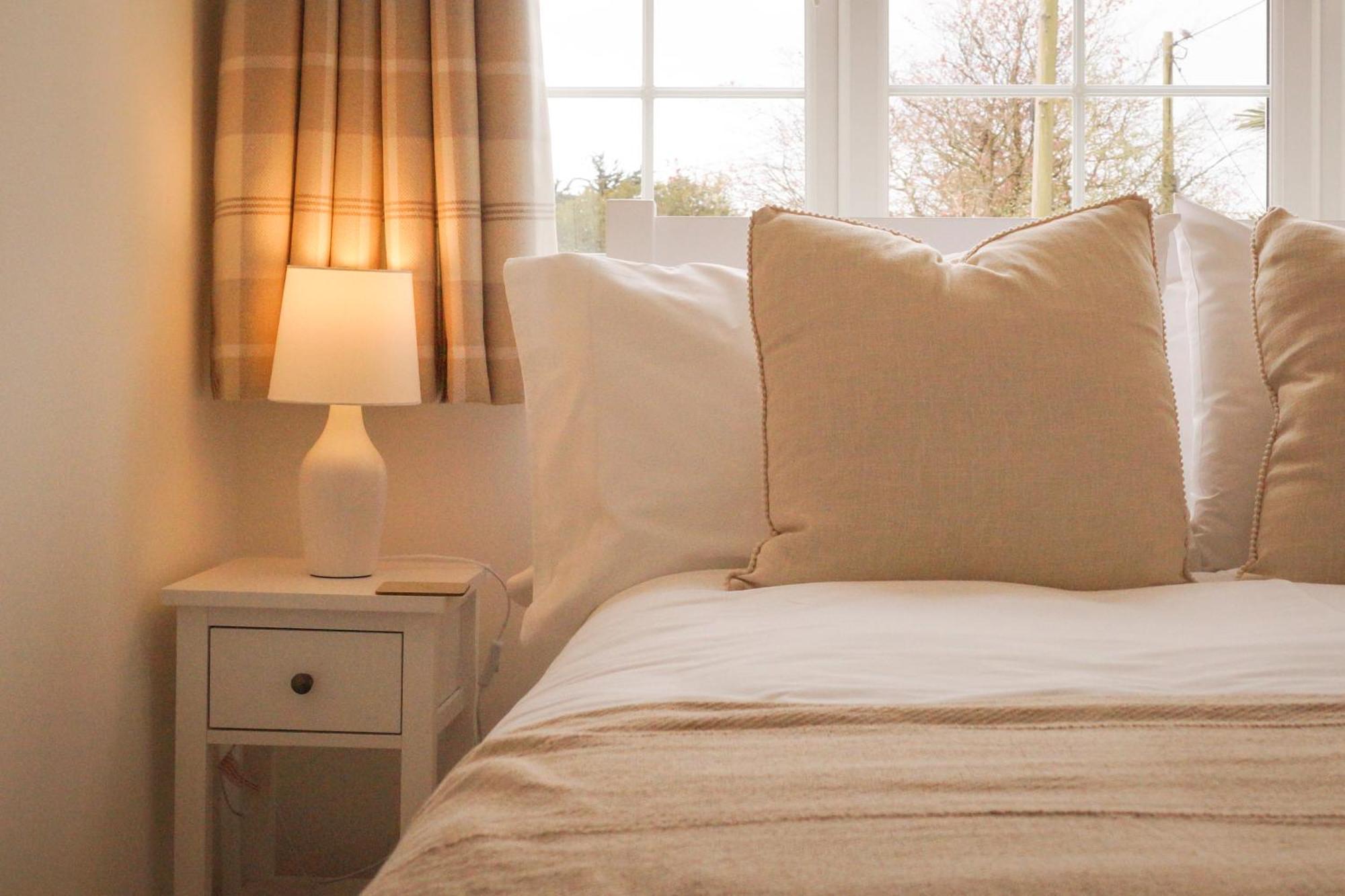 Lemon Tree Rooms - Newly Refurbished Coastal Stay Swyre المظهر الخارجي الصورة